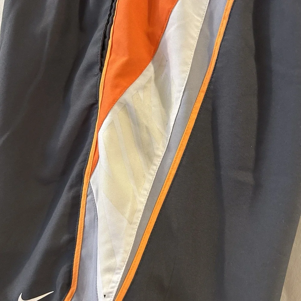Nike Swim Trunks Mens Medium Gray Orange Shorts Pool Beach Swimming‎ Surfing
